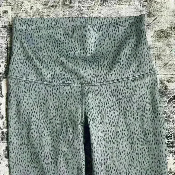 Lululemon Wunder Under Roll Down Pant Dottie Dash Gray Luon Sz 4 - Picture 2 of 6